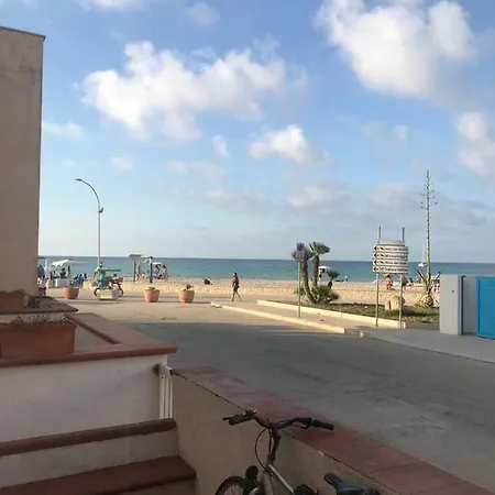 Sul Lungo Mare Posizione Unica Сasa de vacaciones *
